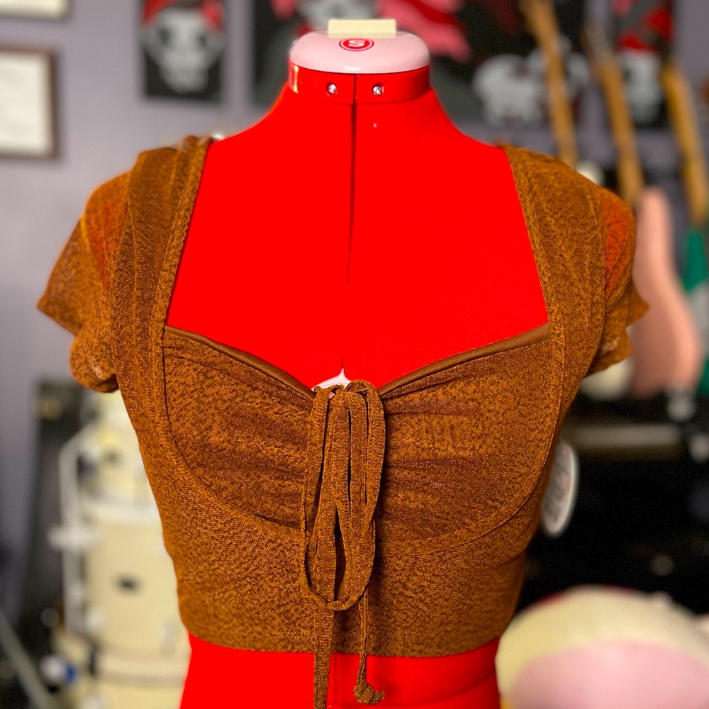 NWT Jolie & Joy Cropped Double Layer Top